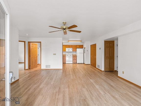 4th image of 3505A Fallon St #1