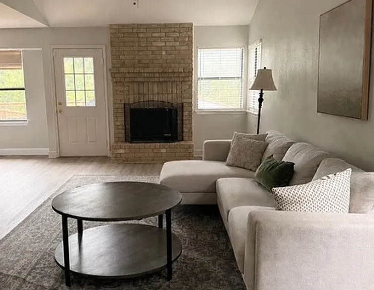 4415 Brushy Hl — Photo 3