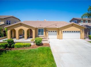 6707 Seaside St, Eastvale, CA 92880