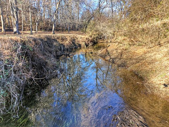 4th image of 445 Twin Creeks