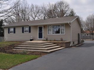 6230 Chase Ave, Downers Grove, IL 60516