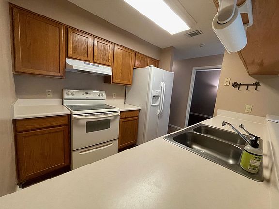 4th image of 200 Sandestin Ln APT 202