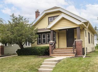 1971 S 81st St, West Allis, WI 53219