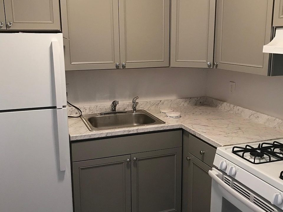 1st image of 85 N Long Beach Ave APT 4R