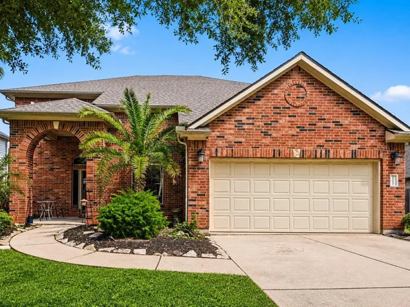 4112 S Meridian Greens Dr, Dickinson, TX 77539
