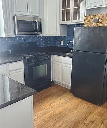 4th image of 3221 Bienville St