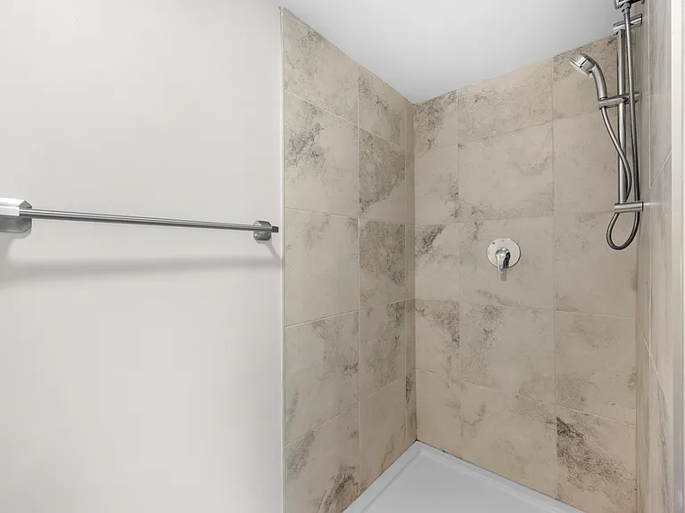 72 Primrose St #201 — Photo 29