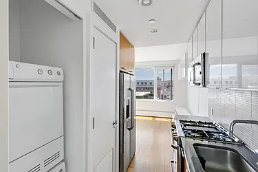 Rented by R New York