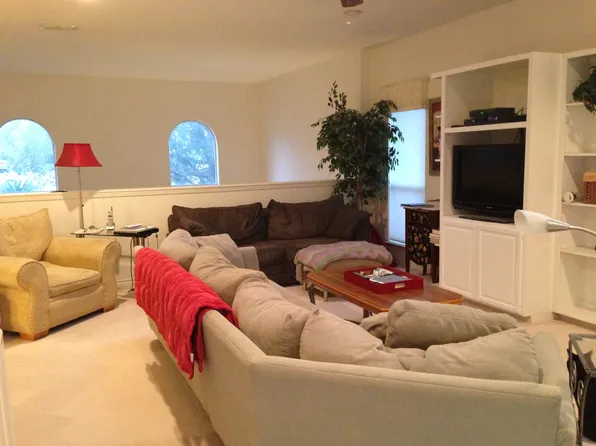 319 Hazeltine Dr, Austin, TX 78734