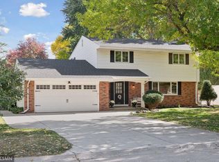 6821 Chapel Ln, Edina, MN 55439