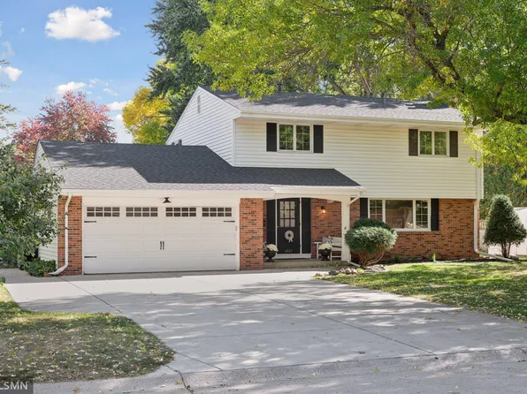 6821 Chapel Ln, Edina, MN 55439
