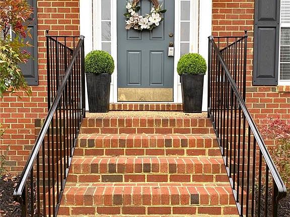 2nd image of 10806 Brandy Wood Pl