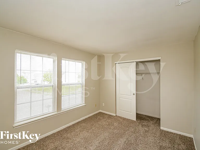 4260 Arches Ct — Photo 13