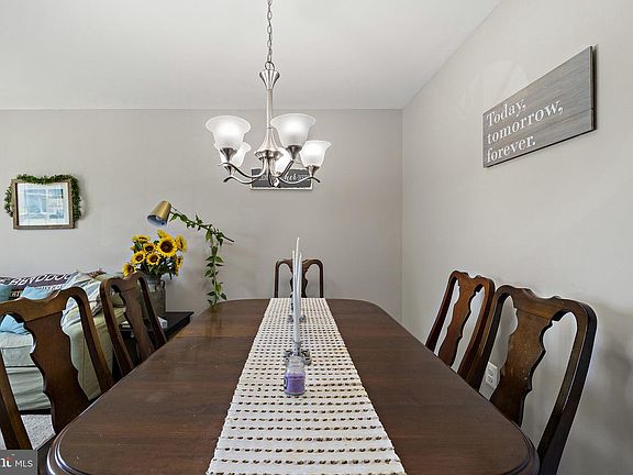 5th image of 15174 Wentwood Ln