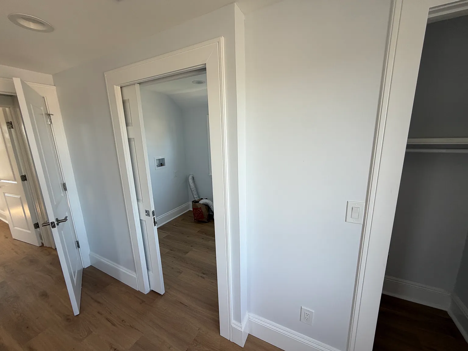 4 bed, $4,400 — Photo 2