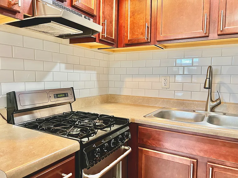 Apache Lofts — Photo 9