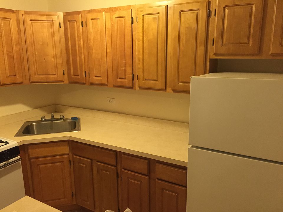 2nd image of 295 Ocean Pkwy APT A6