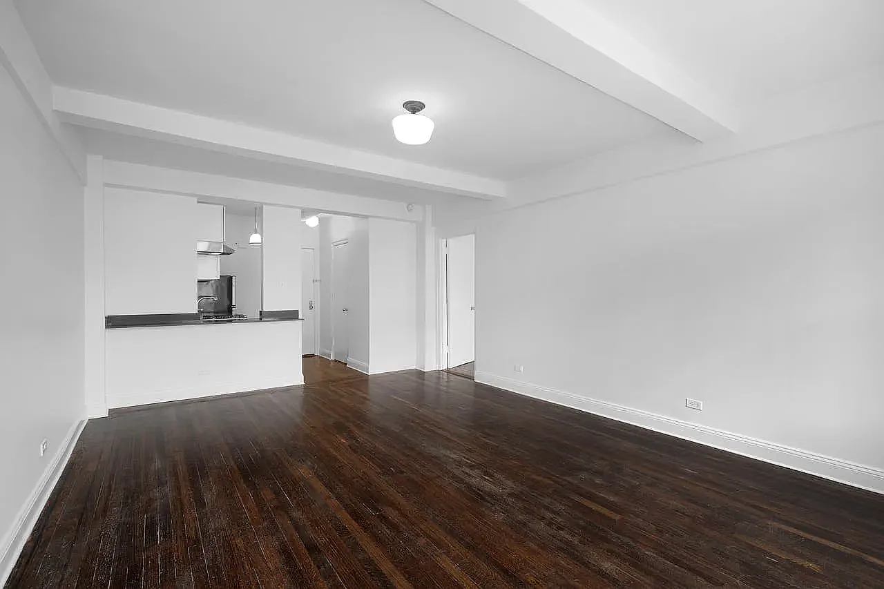 253 West 72nd Street — Photo 4