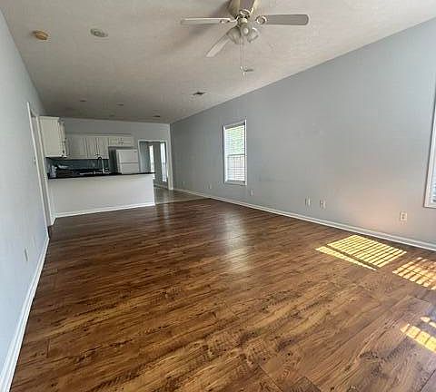 2nd image of 277 Kemper Downs Dr