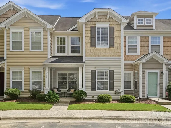 2311 Crosscut Dr, Charlotte, NC 28214
