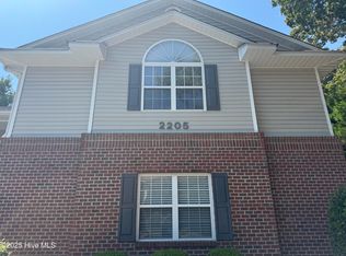 2205 Locksley Woods Dr APT C, Greenville, NC 27858