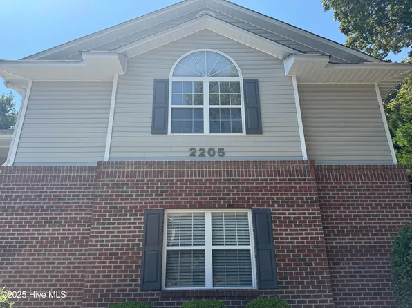 2205 Locksley Woods Dr #C, Greenville, NC 27858