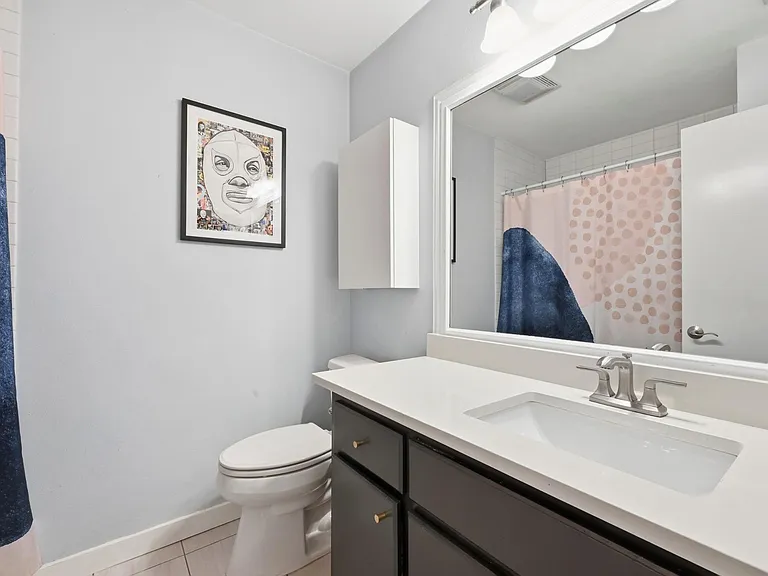 2509 Redleaf Ln #A — Photo 16