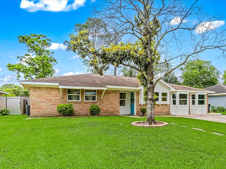 5751 Firenza Dr — Photo 43