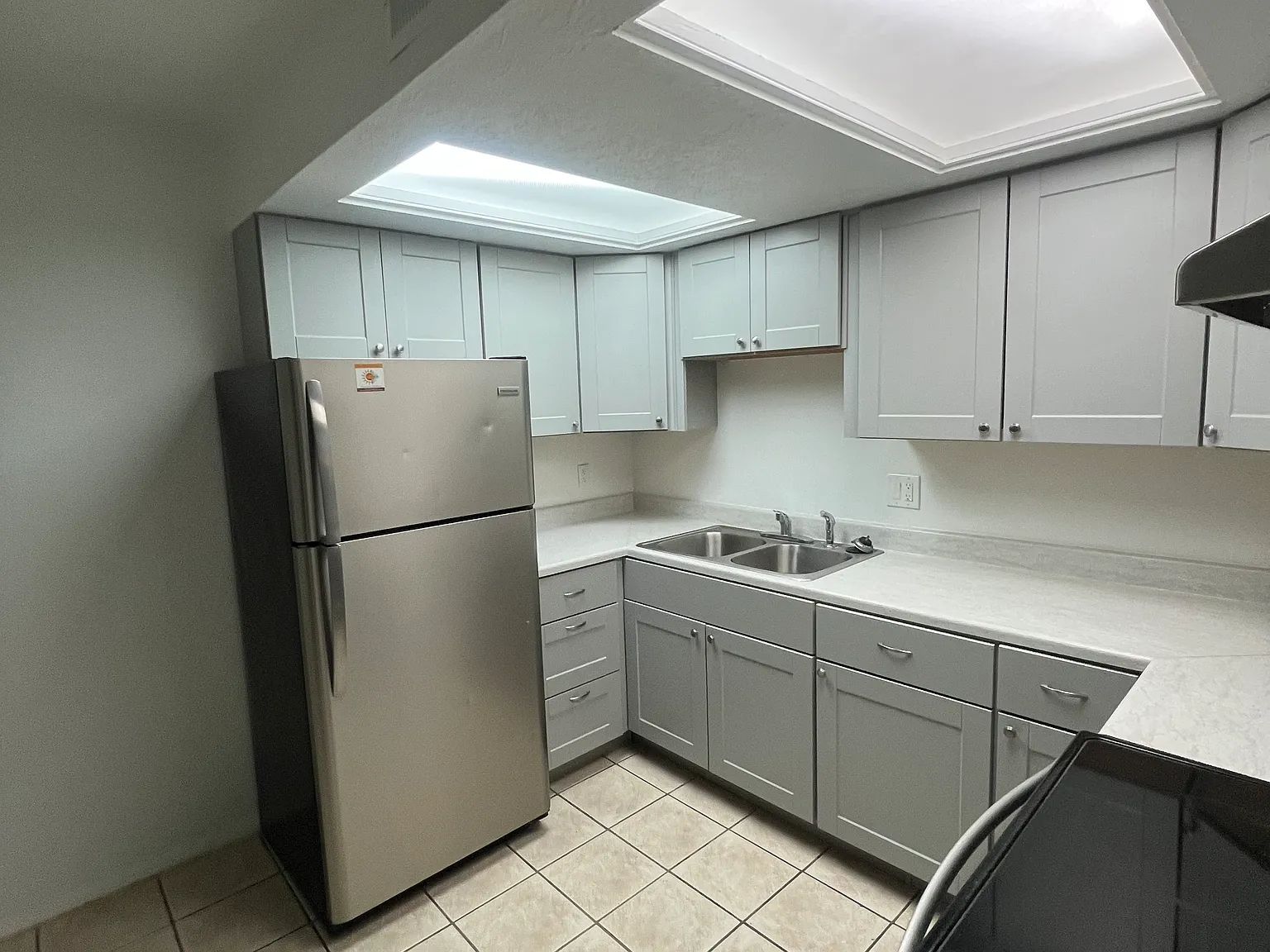 2 bed, 800 sqft, $1,195 — Photo 1