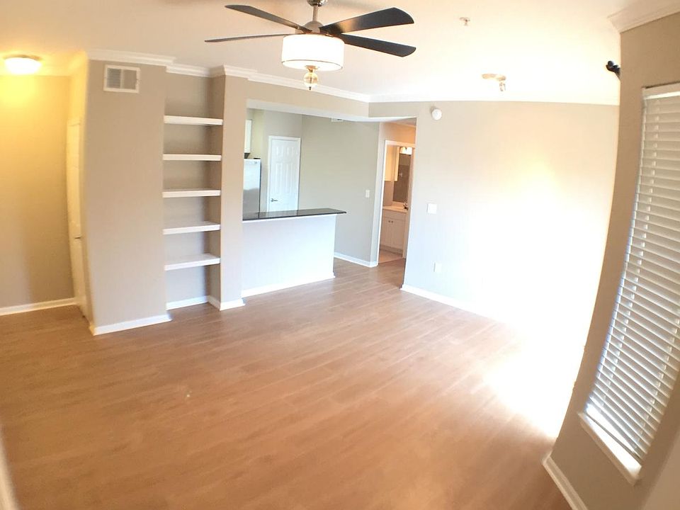 Living & Dining