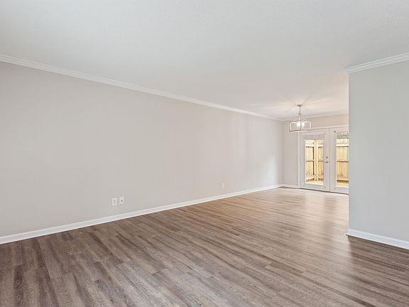 5th image of 8709 Olde Colony Trl Unit 17-1