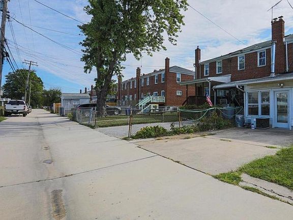 4th image of 7962 Saint Monica Dr