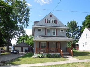 94 W Lincoln St, Grant, MI 49327