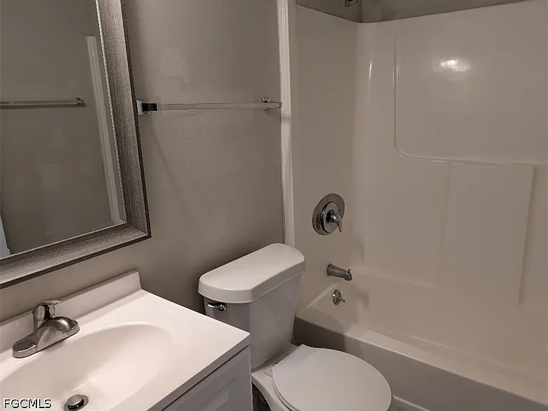 218 Hancock Bridge Pkwy #6 — Photo 9