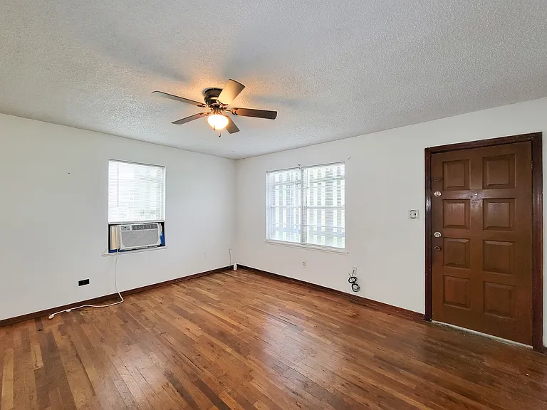 409 N Parrish St — Photo 4