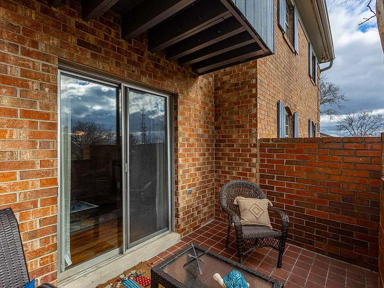 1036 Armstrong Mill Rd #B — Photo 2
