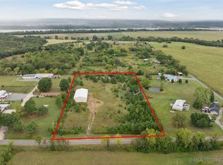 8450 Fern Mountain Rd, Muskogee, OK 74401