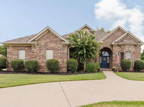 711 Sedgefield Dr, Bryant, AR 72022