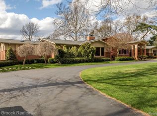 730 Falmouth Dr, Bloomfield Hills, MI