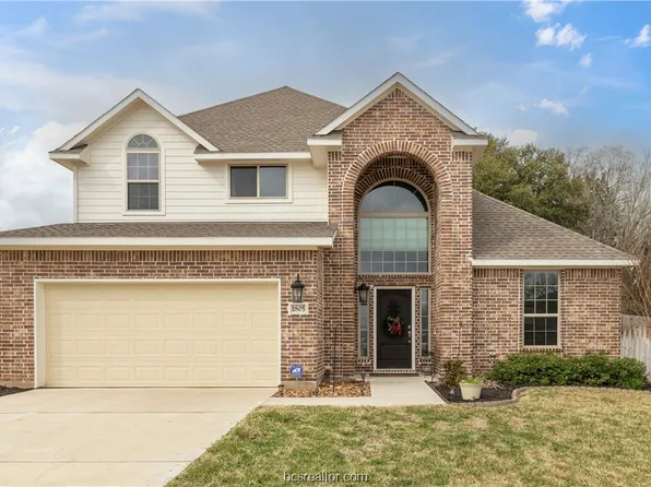 1805 Twin Oaks Cir, Brenham, TX 77833