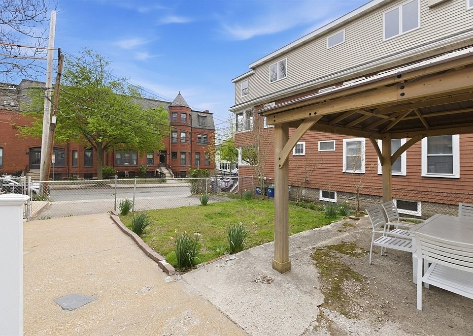 1st image of 126 Summer St