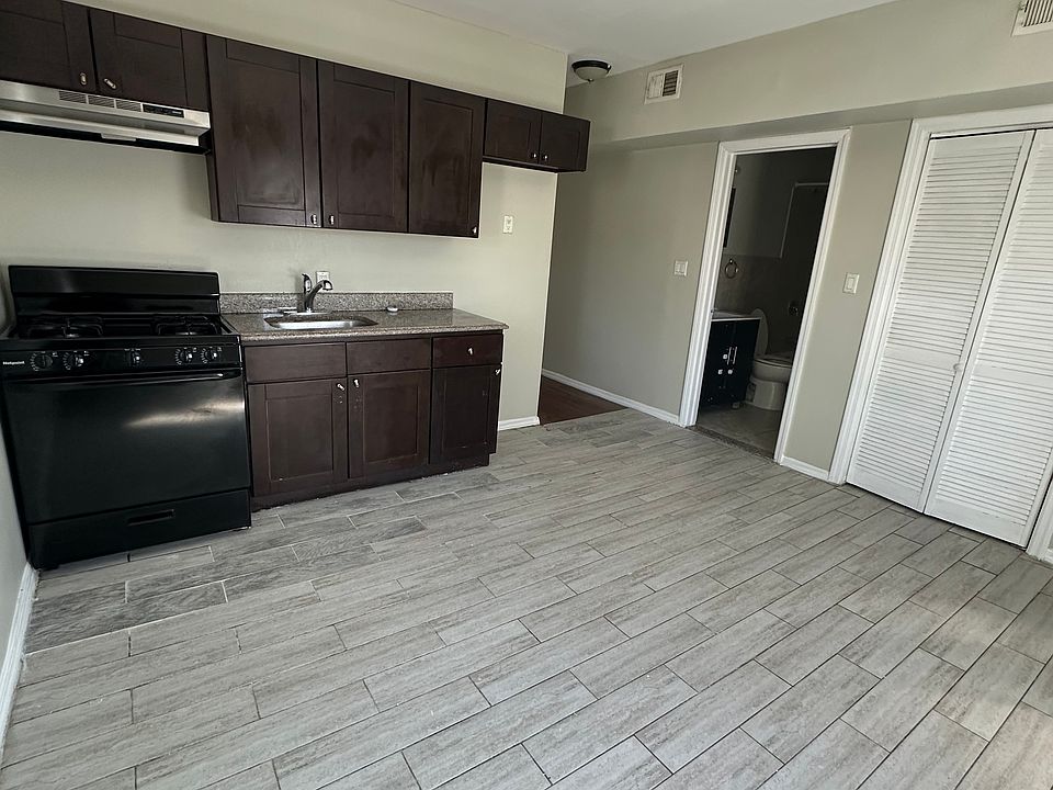 2nd image of 406 Park Ave APT 3