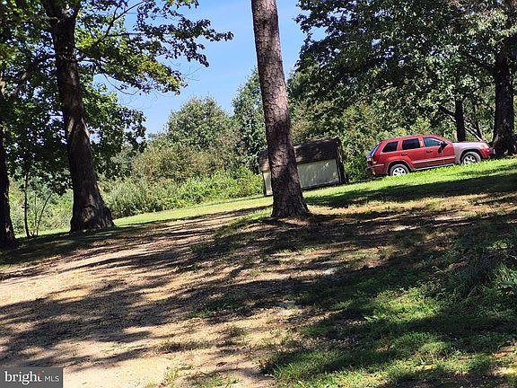 2nd image of 3162 Jackson Rd
