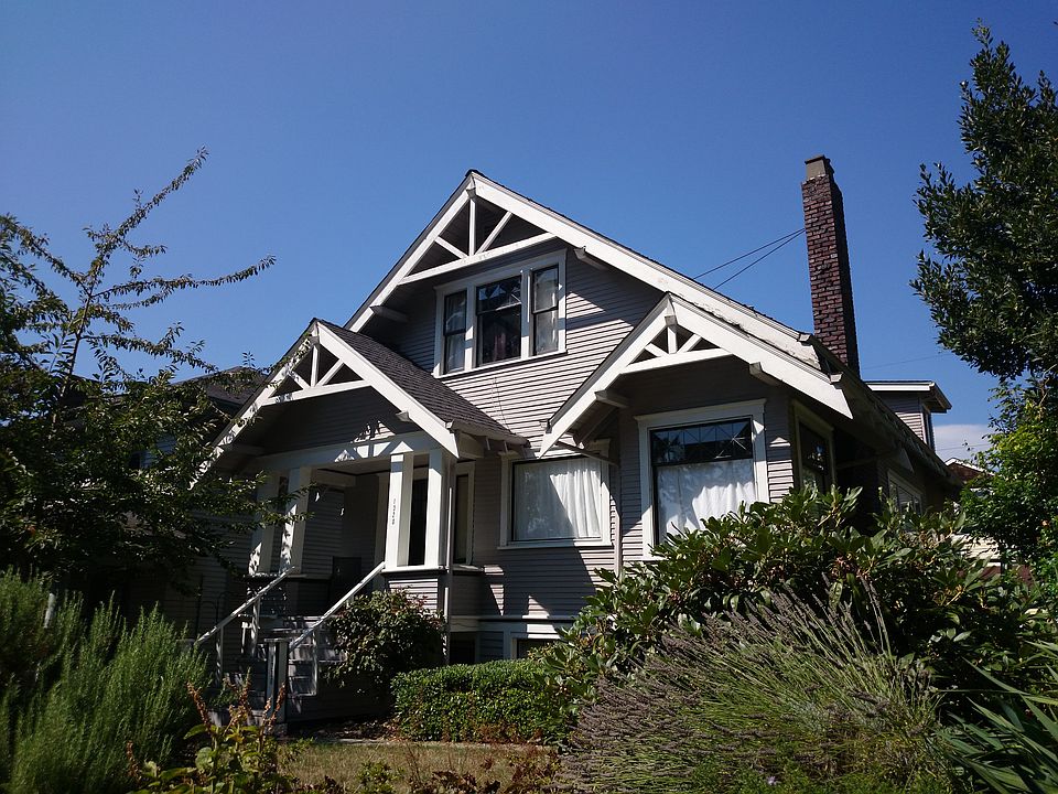 2nd image of 1320 NE 62nd St