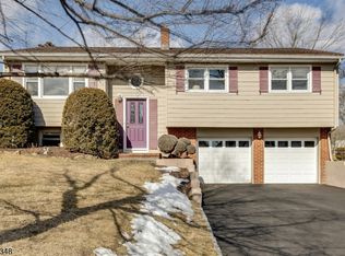 125 Woodland Ave, Fanwood, NJ 07023