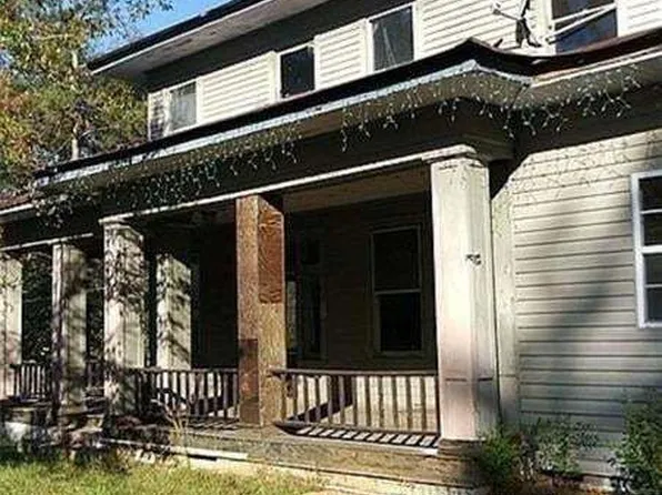 114 Adams St, Sparta, GA 31087