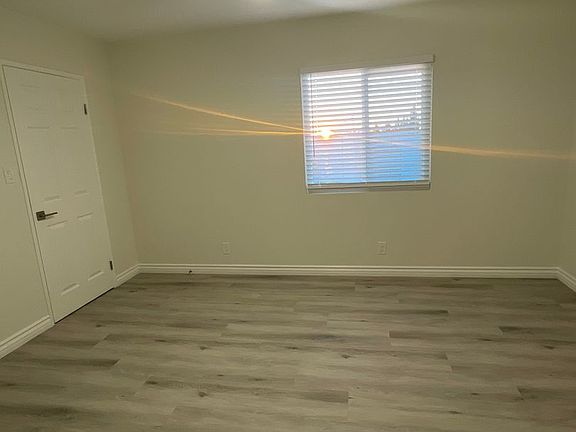 5th image of 240 W Collins Ave Unit C