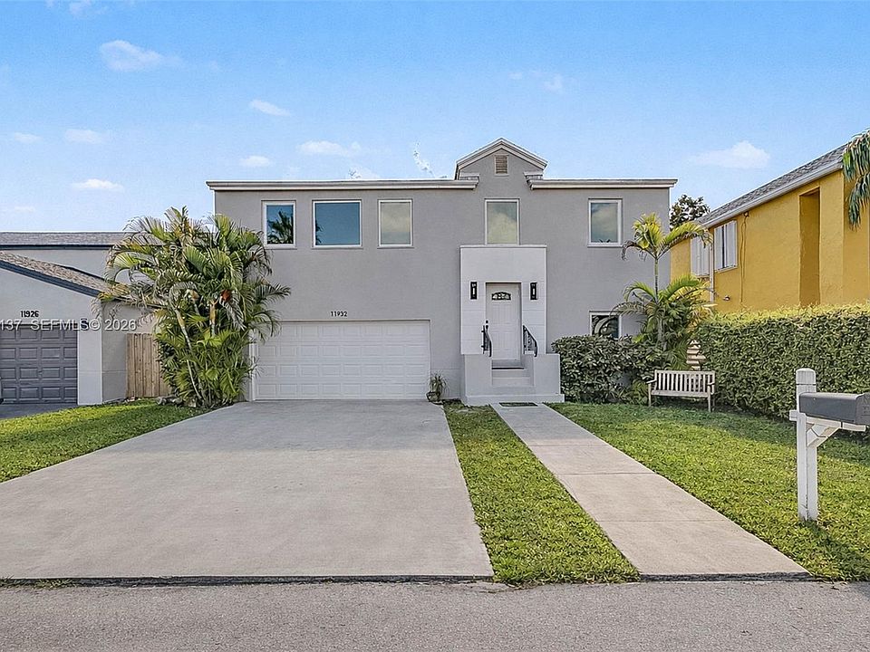 1st image of 11932 SW 273rd St