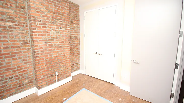 Rented by Nooklyn NYC LLC | media 11