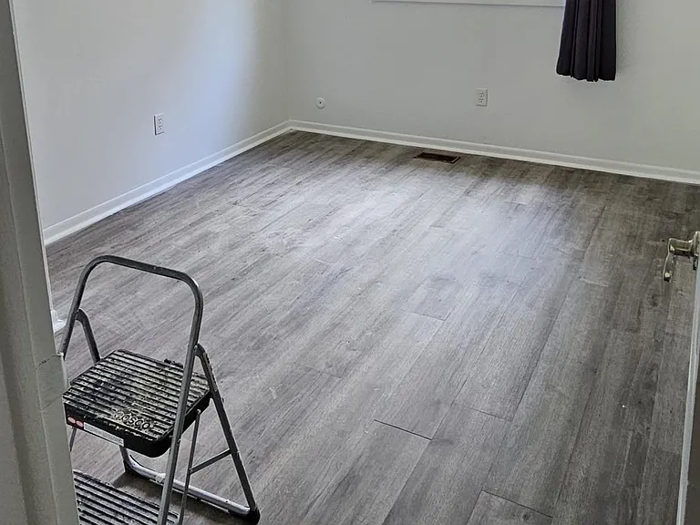2838 Birchena Cres — Photo 4